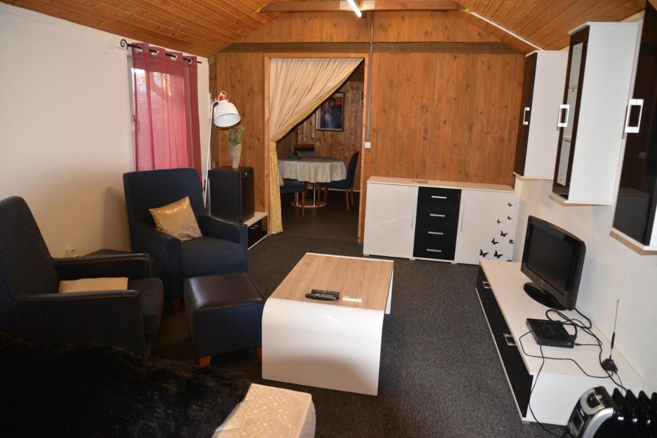 Gaestehaus Kevin Schult Berlin Zewnętrze zdjęcie